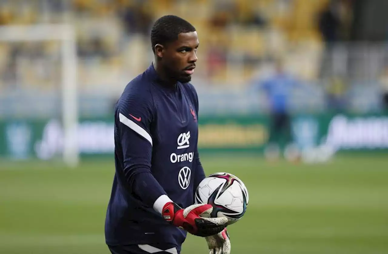 Soccer-Maignan to be France's number one keeper, captain not named yet