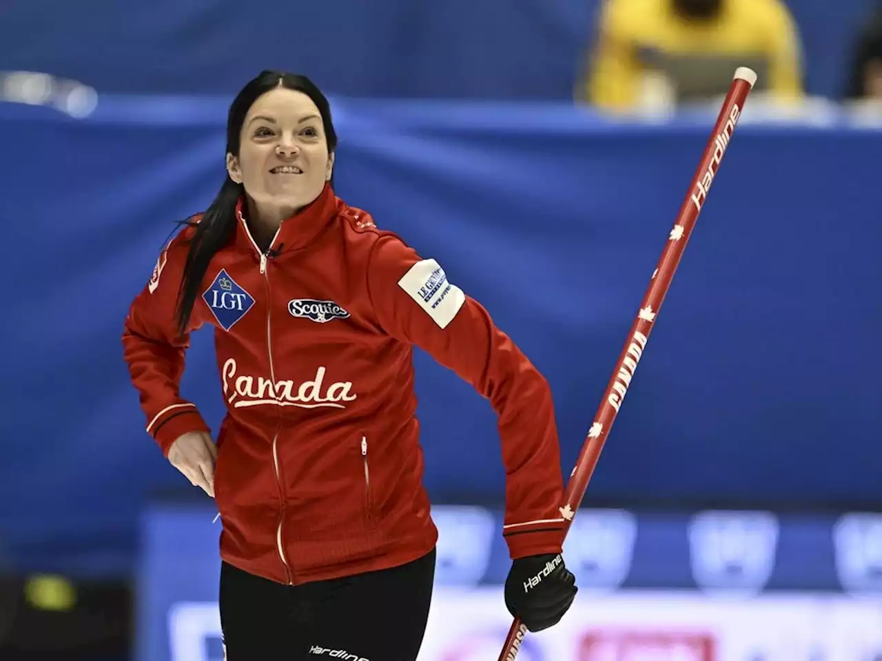 Canada's Einarson beats Italy's Constantini 7-2 at women's world curling championship