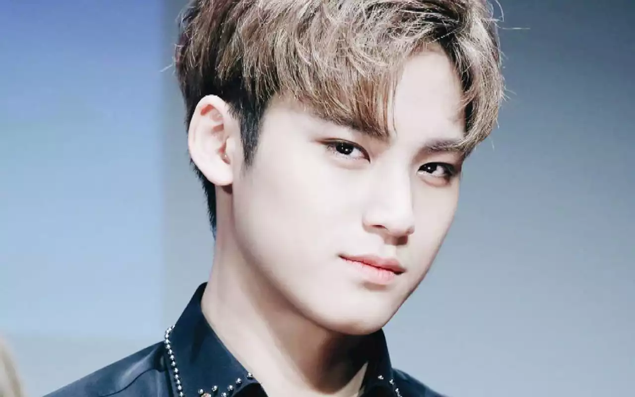 Mingyu SEVENTEEN Merengek Hingga Hampir Nangis Saat Pangkas Rambut Gondrongnya