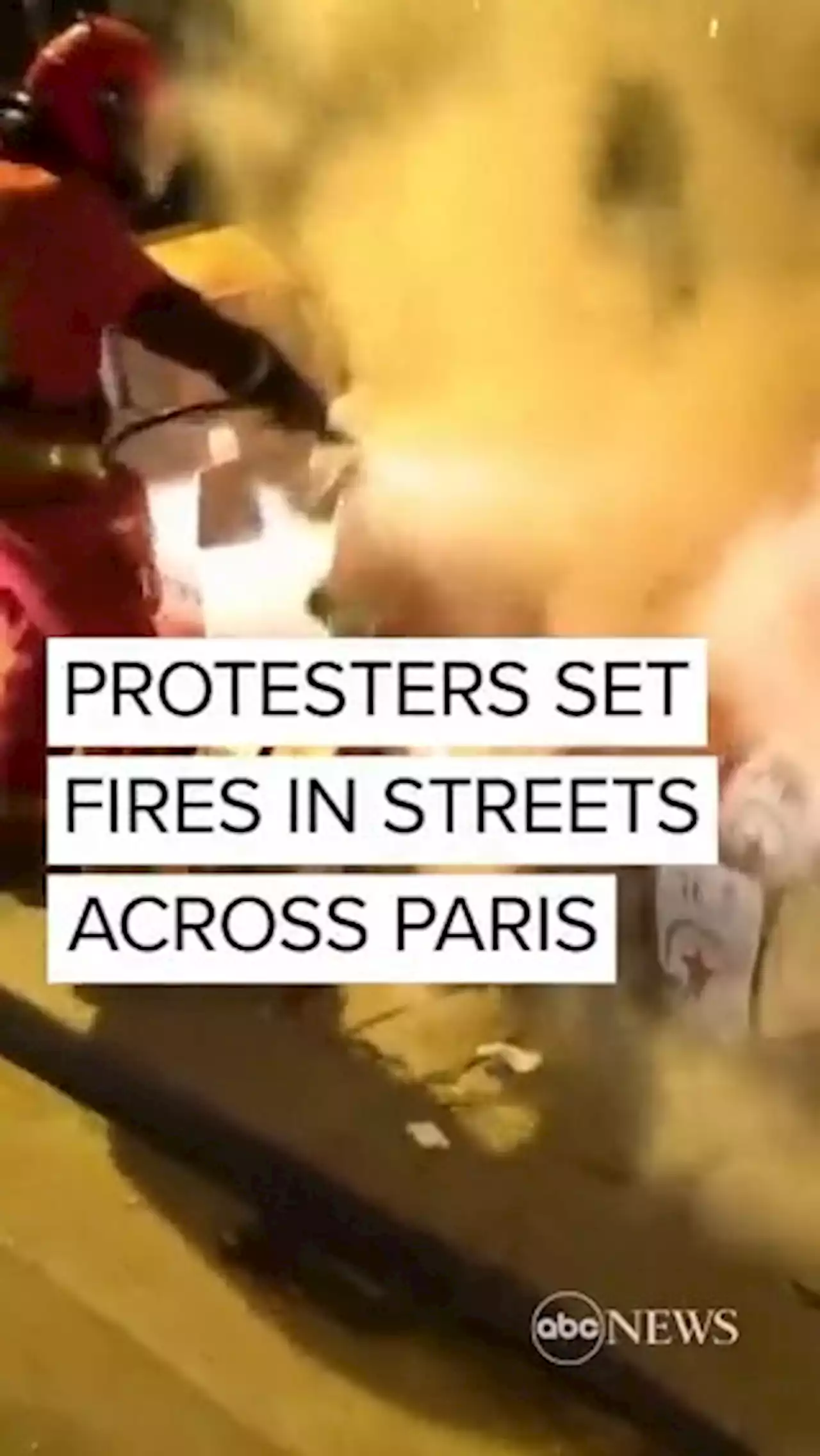 Garbage: In Paris streets, heaps of it become protest symbol