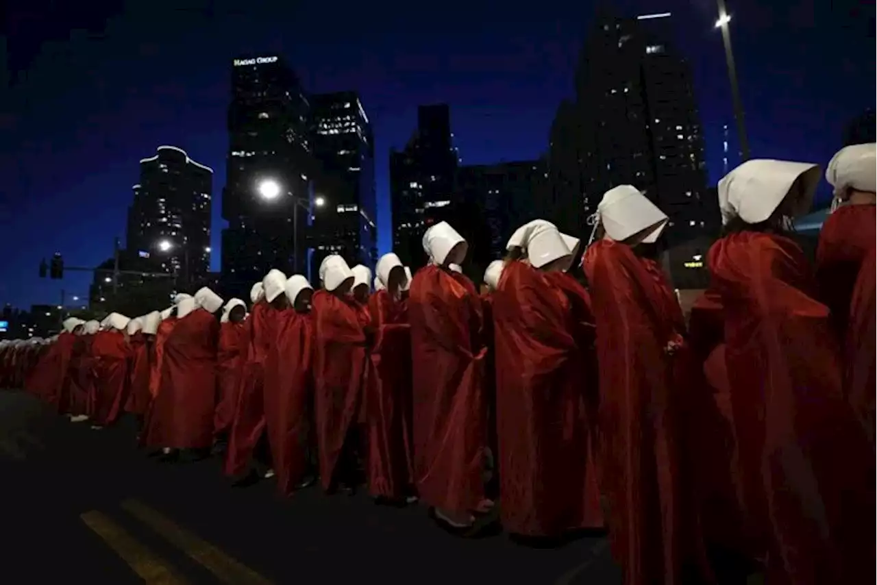 In Israel, TV’s dystopian ‘Handmaids’ is protest fixture | Associated Press