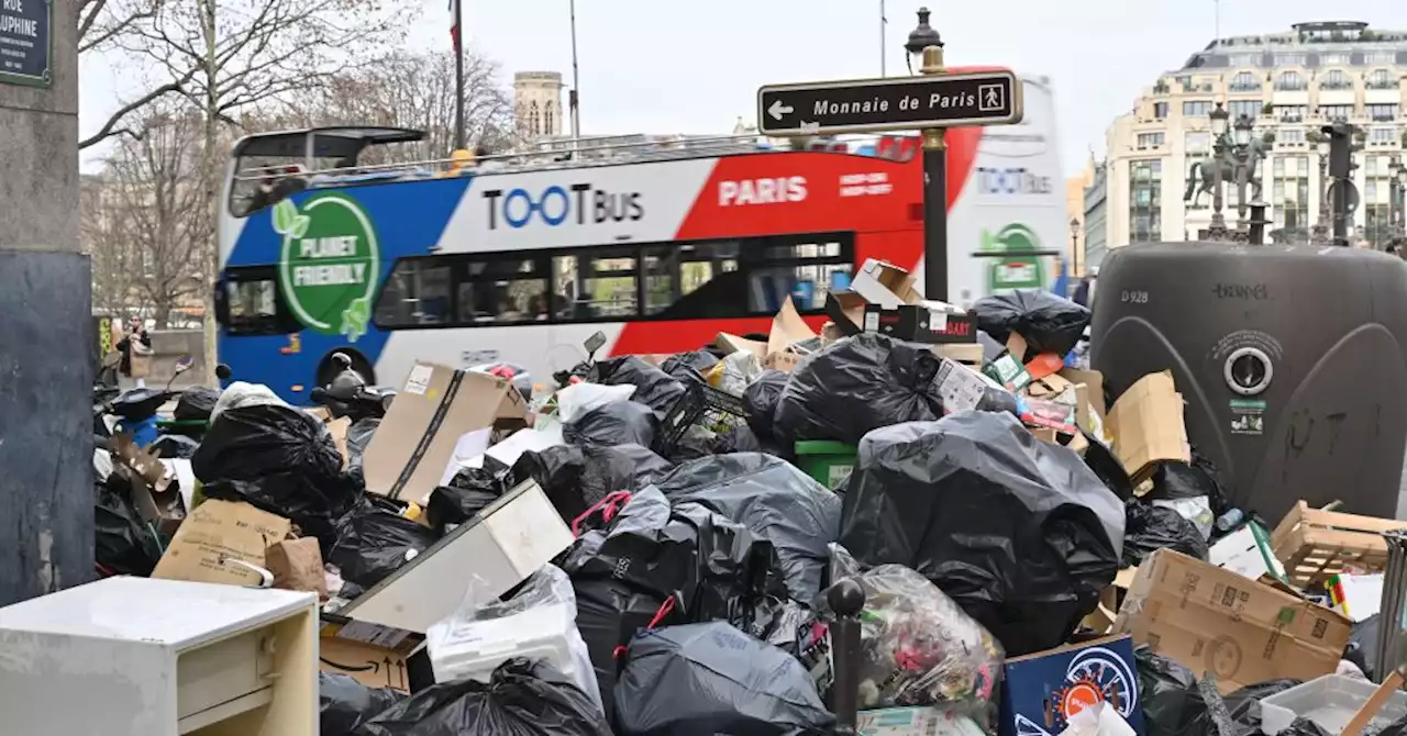 Paris versinkt im Müll