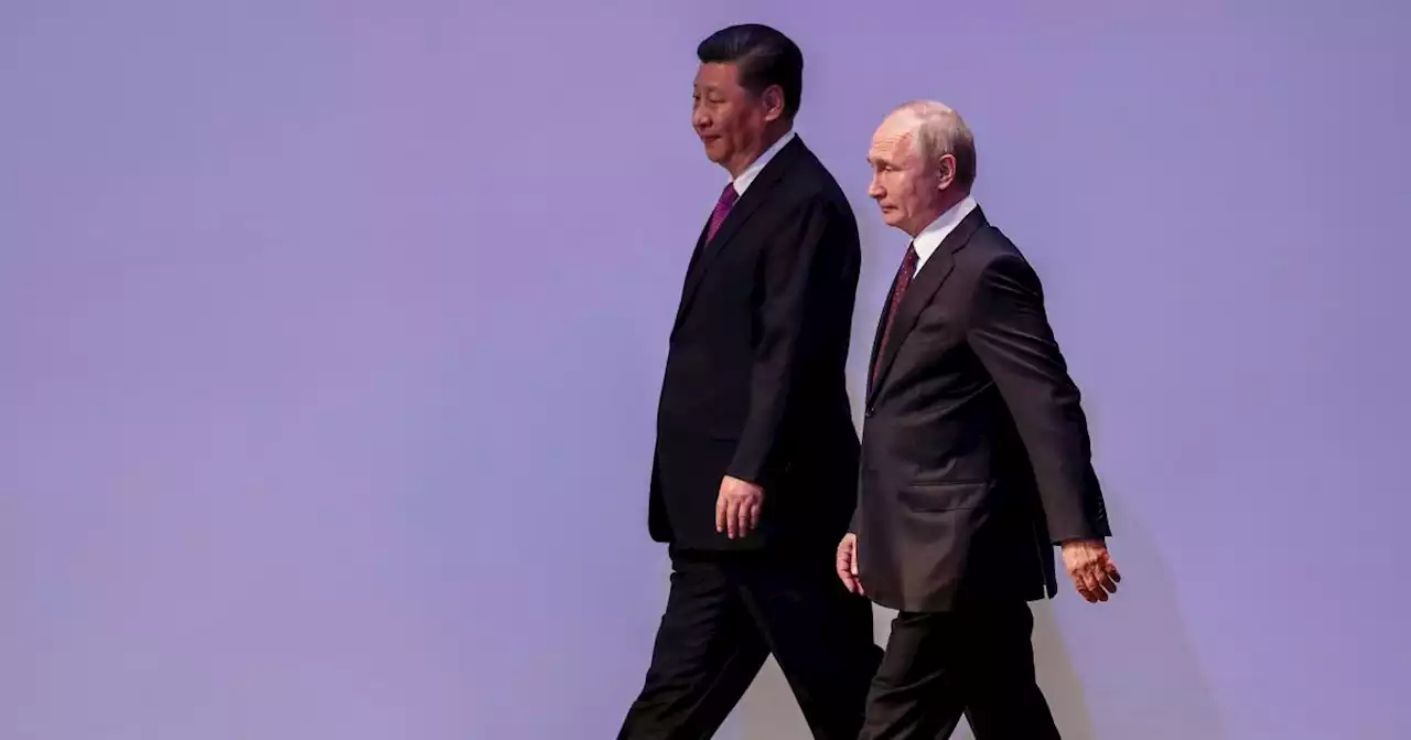 Em Moscou, Xi Jinping convida Putin a visitar a China ainda este ano