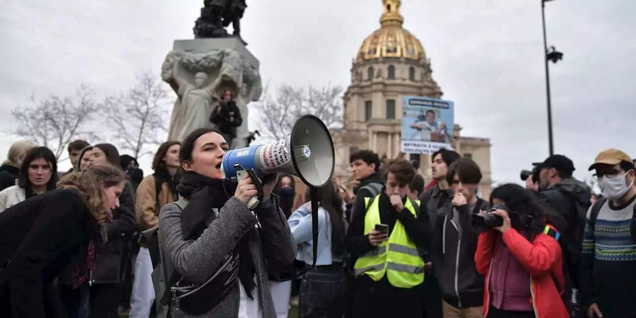 'The Fight Continues' in France as Macron Government Survives No-Confidence Vote