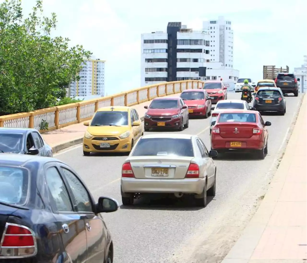 Desde mañana empiezan desvíos en Manga por obras en el puente Román