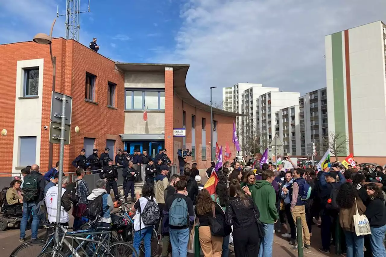 Réforme des retraites à Toulouse : des individus interpellés, des étudiants mobilisés et des manifestants dénoncent des violences policières