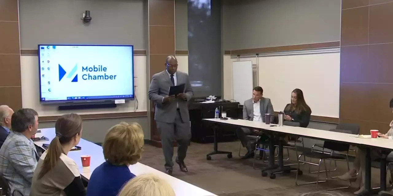 Mobile Chamber holds monthly executive roundtable meeting