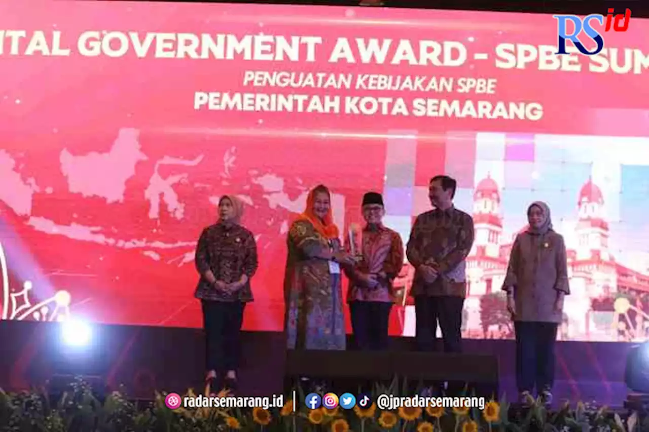 KemenPAN-RB Anugerahkan Penghargaan Penguatan Kebijakan SPBE kepada Pemkot Semarang