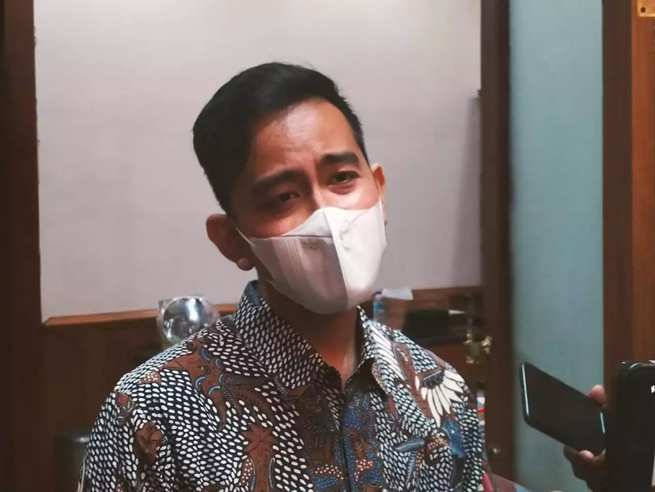 Ikut Pawai Ogoh-Ogoh, Gibran Dituding Kafir oleh Warganet