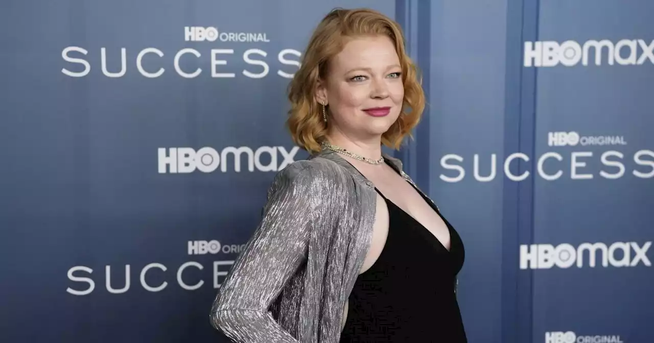 'Succession' indeed: Sarah Snook reveals baby bump at Season 4 premiere