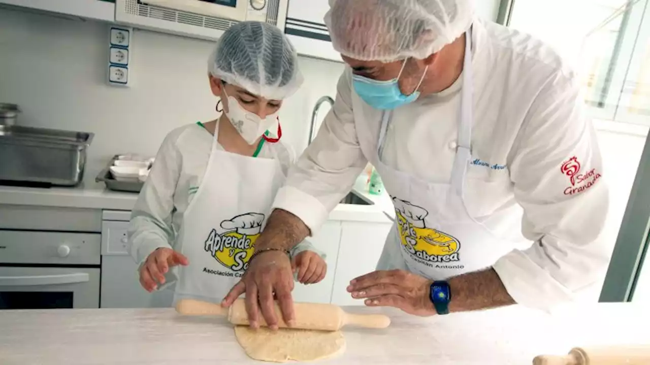 La pizza como terapia para los más pequeños del Hospital Virgen de las Nieves de Granada