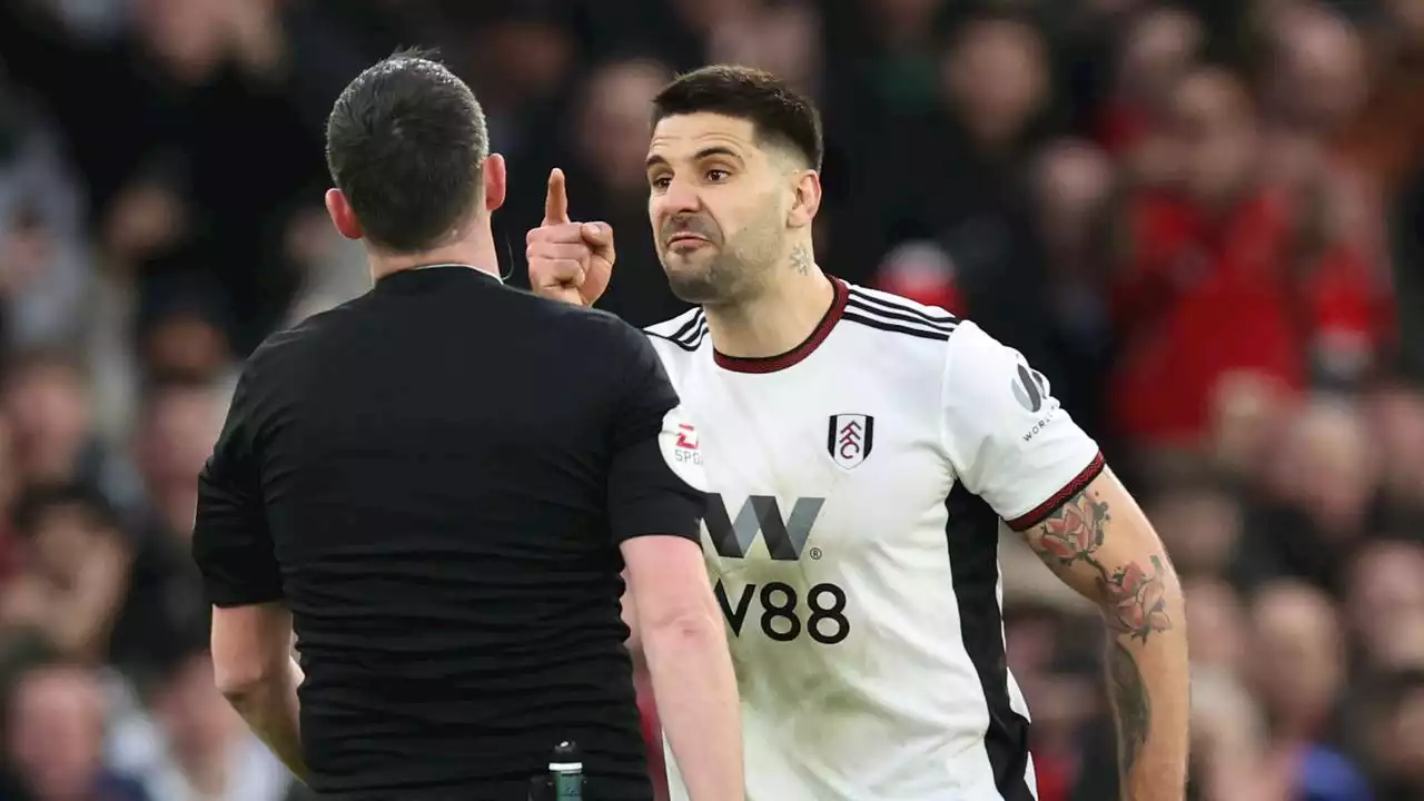 Fulham-spits Mitrovic hangt zware schorsing boven het hoofd na duwen arbiter