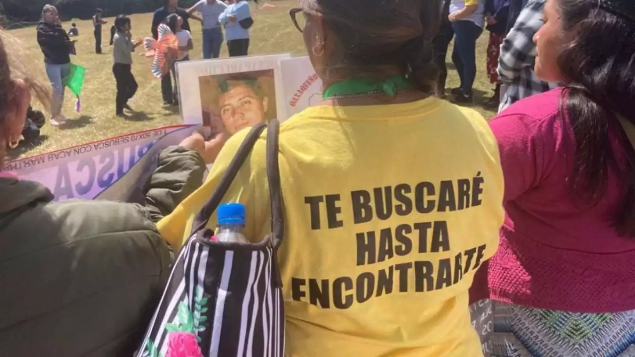 Protestas familiares de desaparecidos en la mañanera de López Obrador