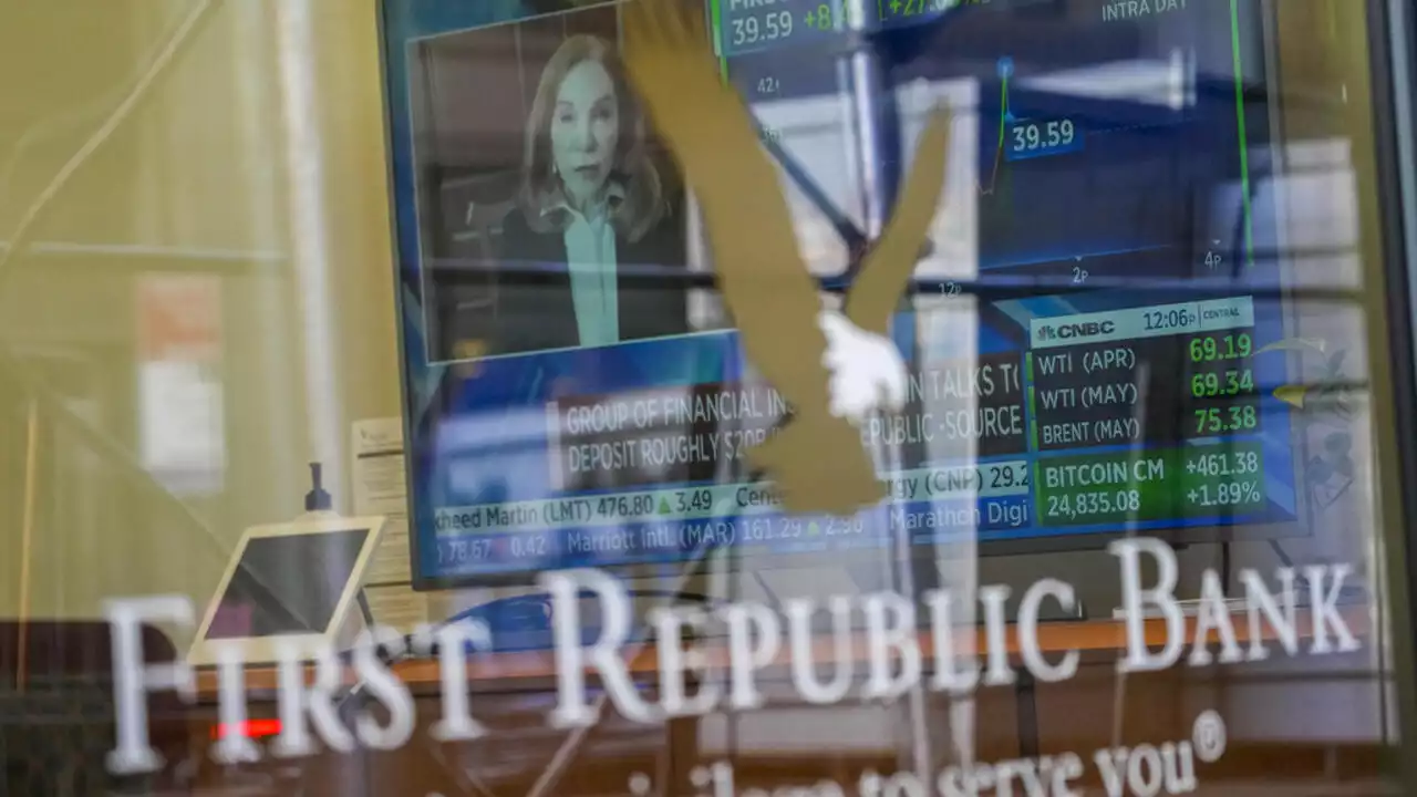 États-Unis: après un plongeon en Bourse, le sort de la banque First Republic en suspens