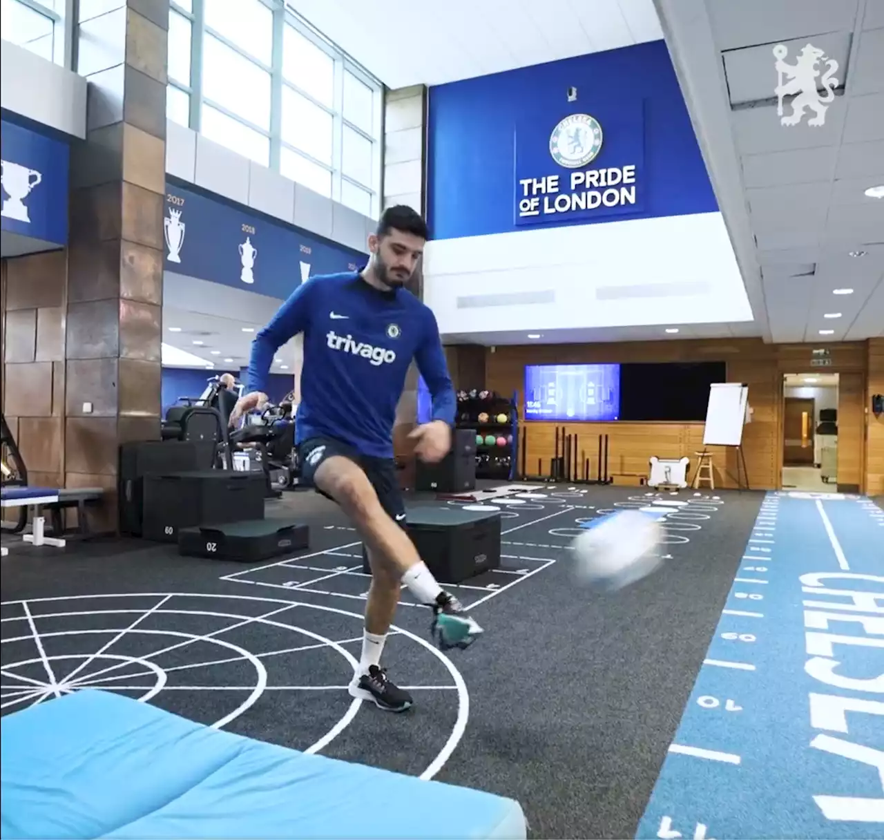 Chelsea share promising fitness update as striker continues recovery in video