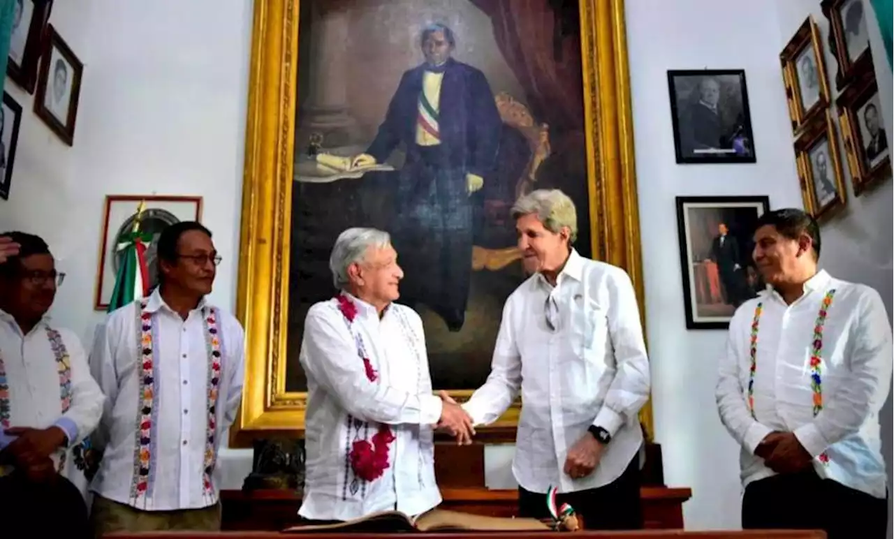 Conmemoran AMLO, John Kerry y Ken Salazar natalicio de Benito Juárez