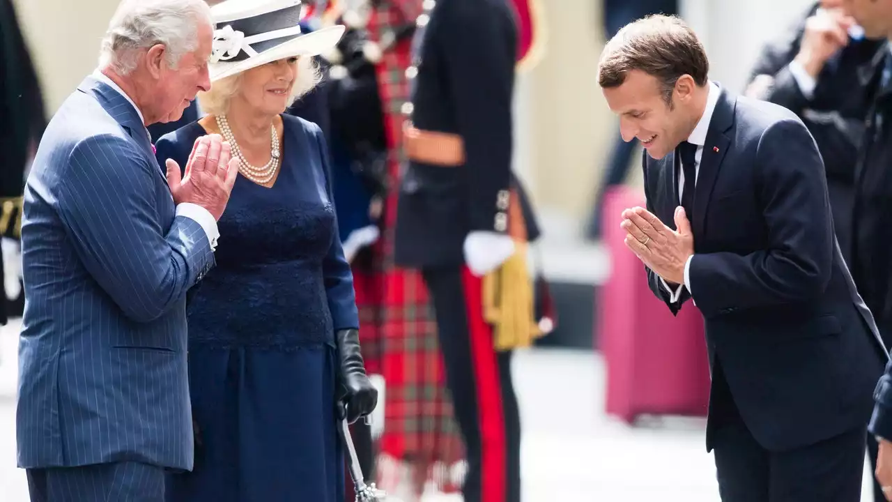 Charles III et Emmanuel Macron vont dîner à Versailles, en pleine crise sociale