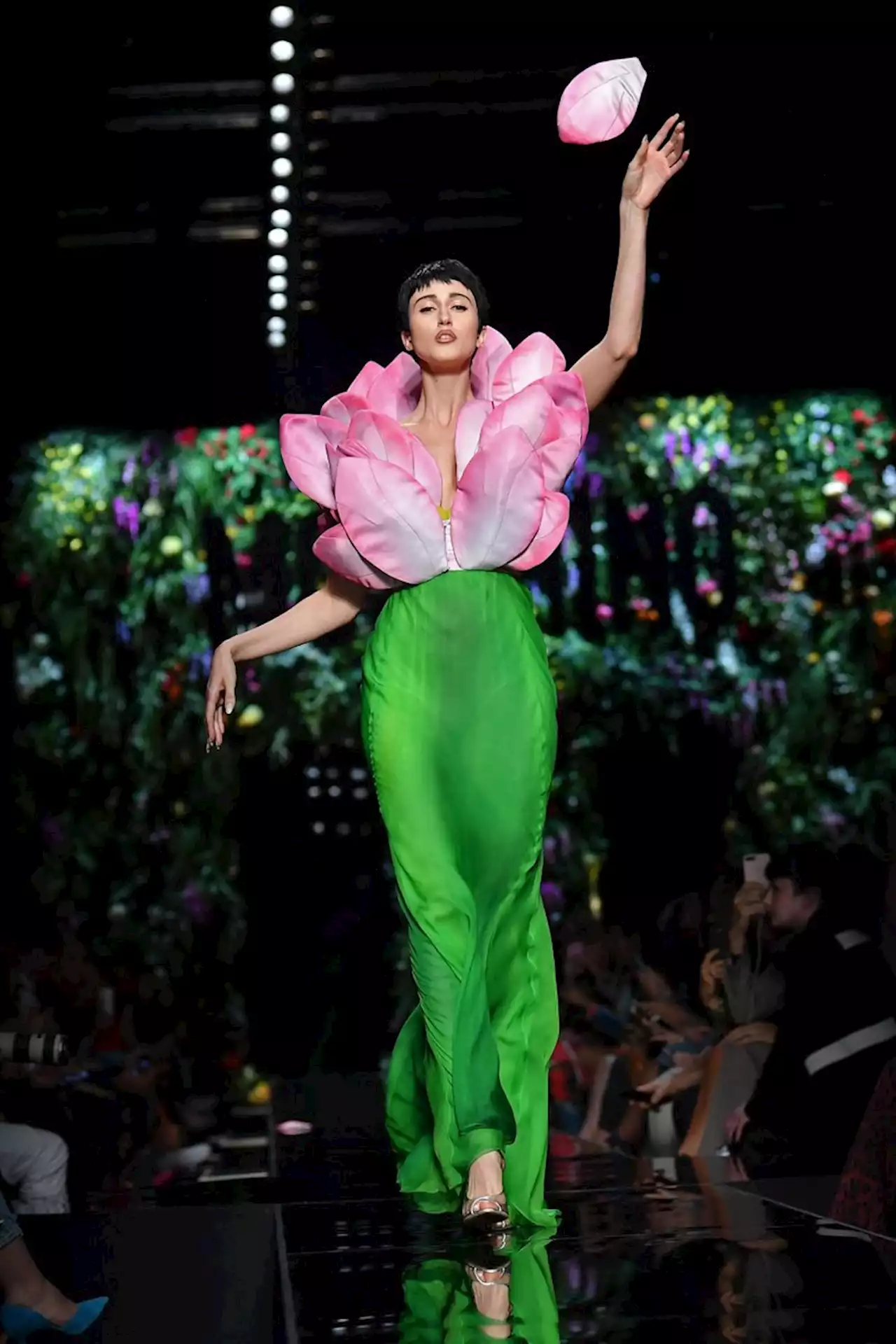 Jeremy Scott’s Most Memorable, Over-the-Top Looks at Moschino