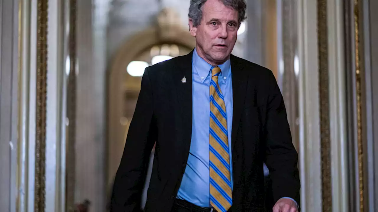 Sherrod Brown visits clinic in East Palestine