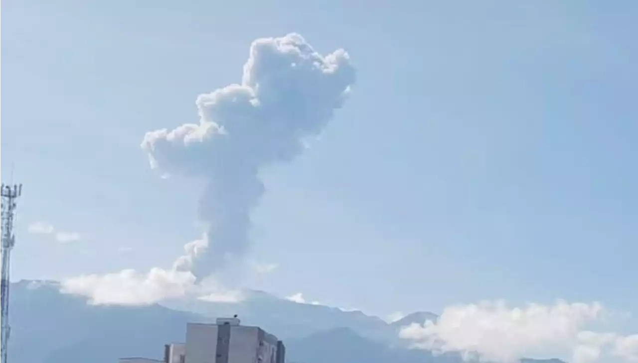 Volcán Nevado del Ruiz emitió nube de cenizas más alta de los últimos días