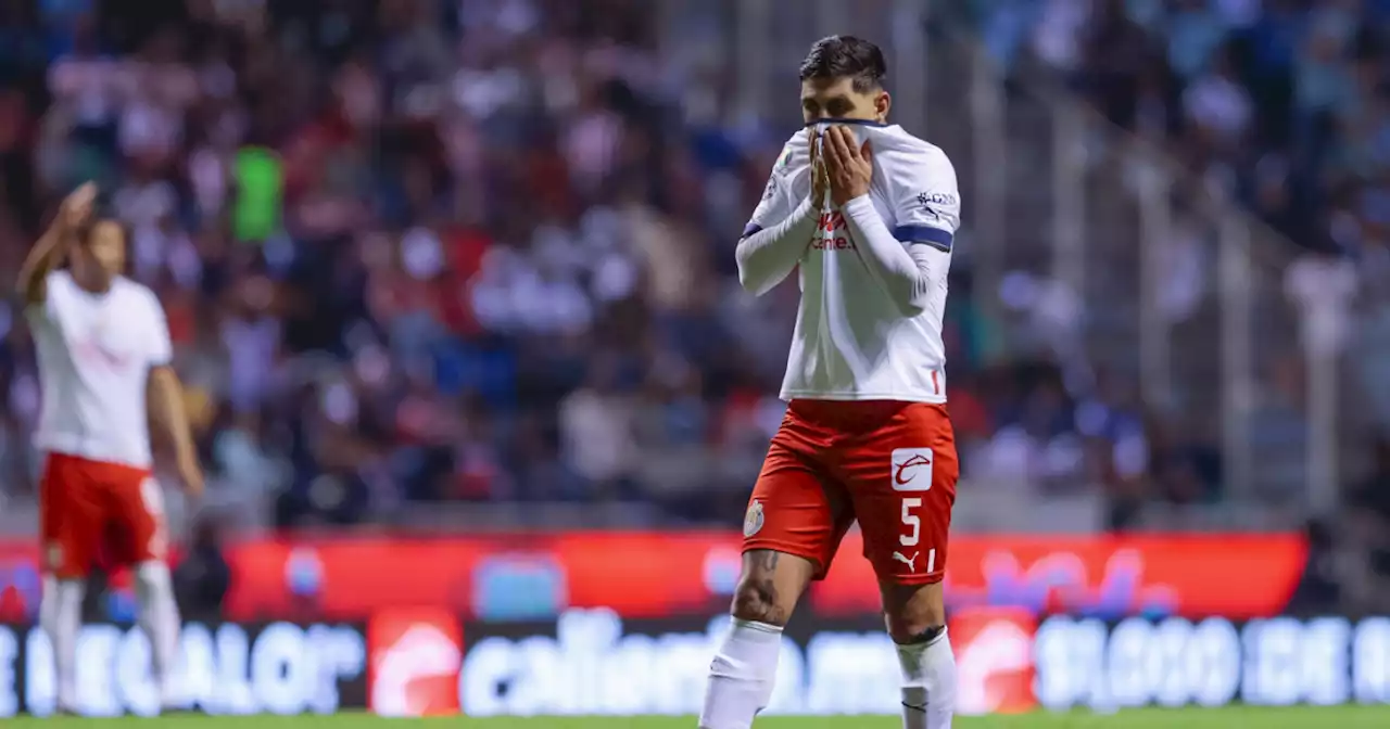 Las palabras por las que fue expulsado el 'Pocho' Guzmán en el Clásico Nacional