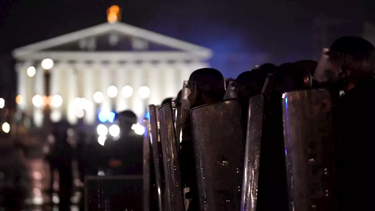 'Quasiment une stratégie du chaos': les violences policières vivement dénoncées par des députés de gauche