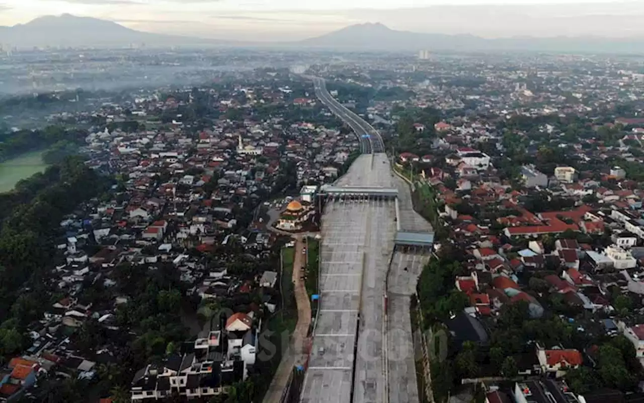 Top 5 News Bisnisindonesia.id: Tarif Tol Desari Hingga Subsidi Konversi Motor Listrik