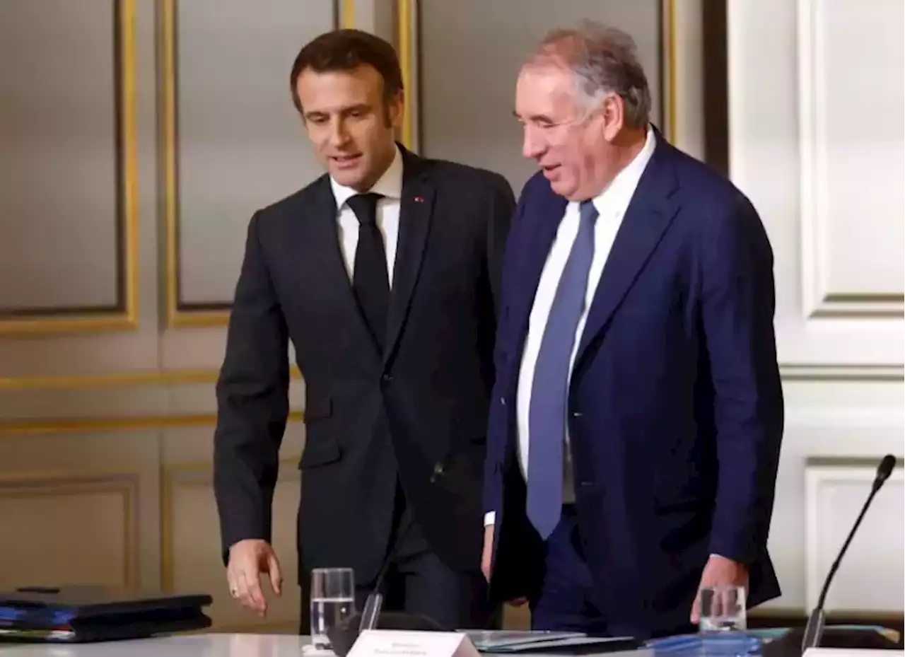 'Foule' pas 'l\u00e9gitime', selon Macron: Bayrou n'aurait 'pas dit les choses comme \u00e7a'