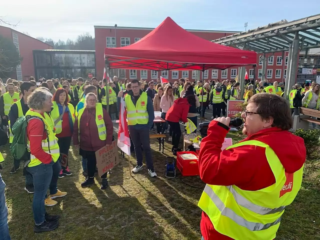 Warnstreiks heute mit Schwerpunkt in Franken und Niederbayern