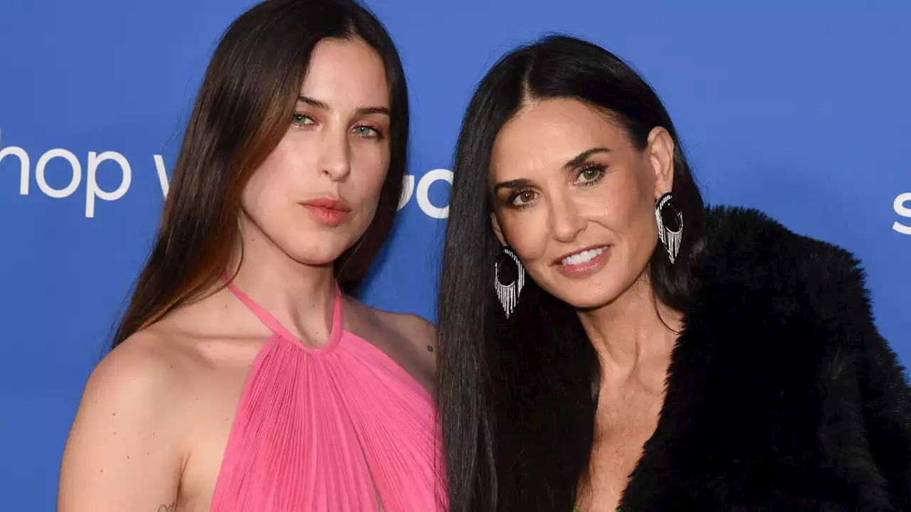 Demi Moore et Scout LaRue : adeptes du dopamine dressing, elles éblouissent les Fashion Awards