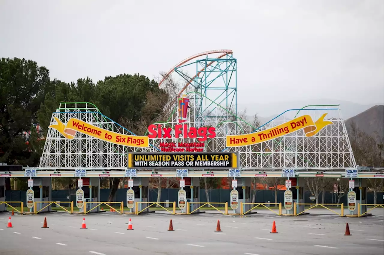 Magic Mountain Closed For Second Straight Day Due To Threat Of Heavy Thunderstorms; Area Under Flood Watch As Rain Continues – Updated