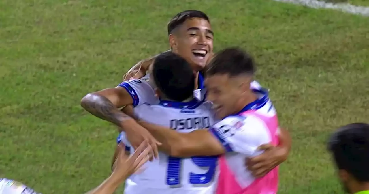 Video: increíble blooper para el 3-0 de Vélez