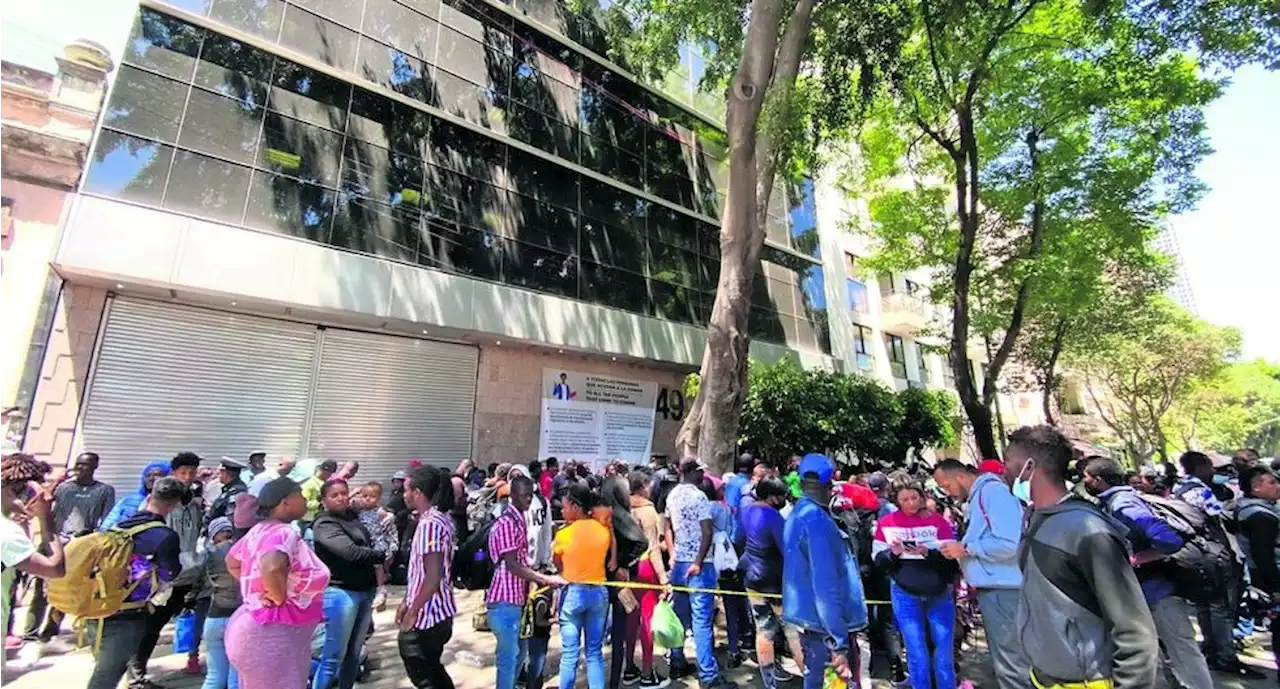 Migrantes protestan para dejar las calles