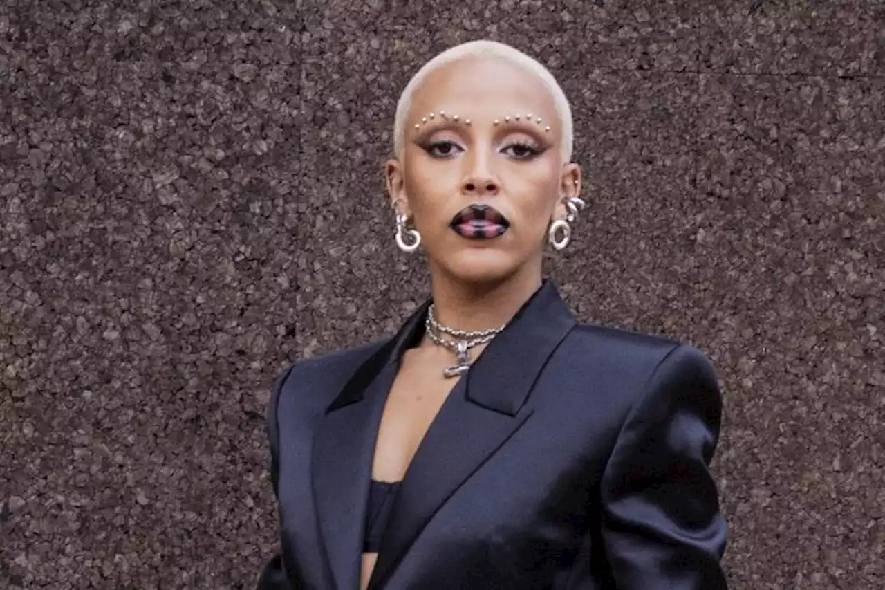 Doja Cat Shares Recovery Update After Undergoing Breast Reduction Surgery And Liposuction