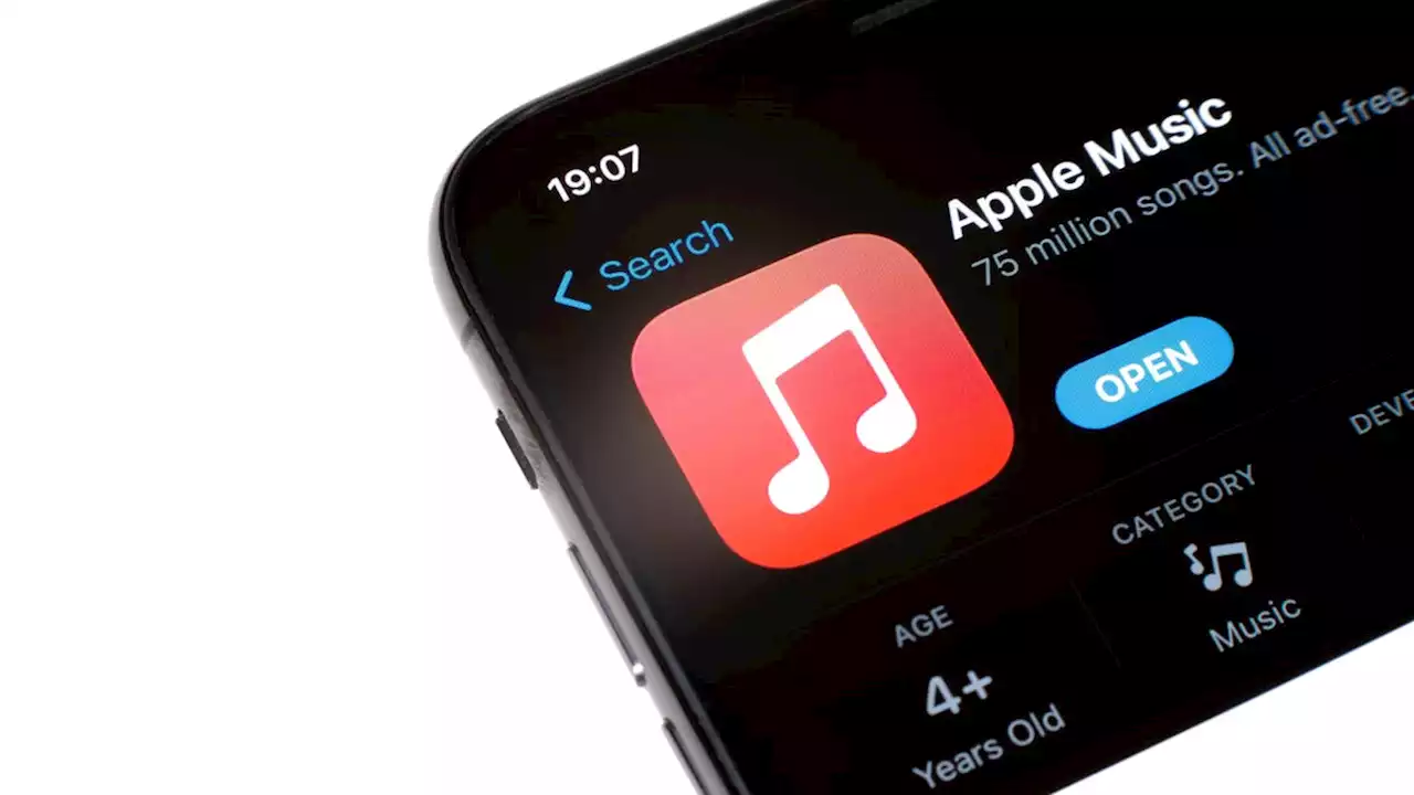 Apple Music Users Are Complaining That They're Seeing Other People's Playlists