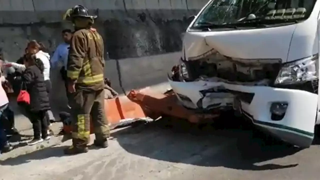 Aparatoso accidente en la México-Toluca: choque de combi deja al menos 11 lesionados