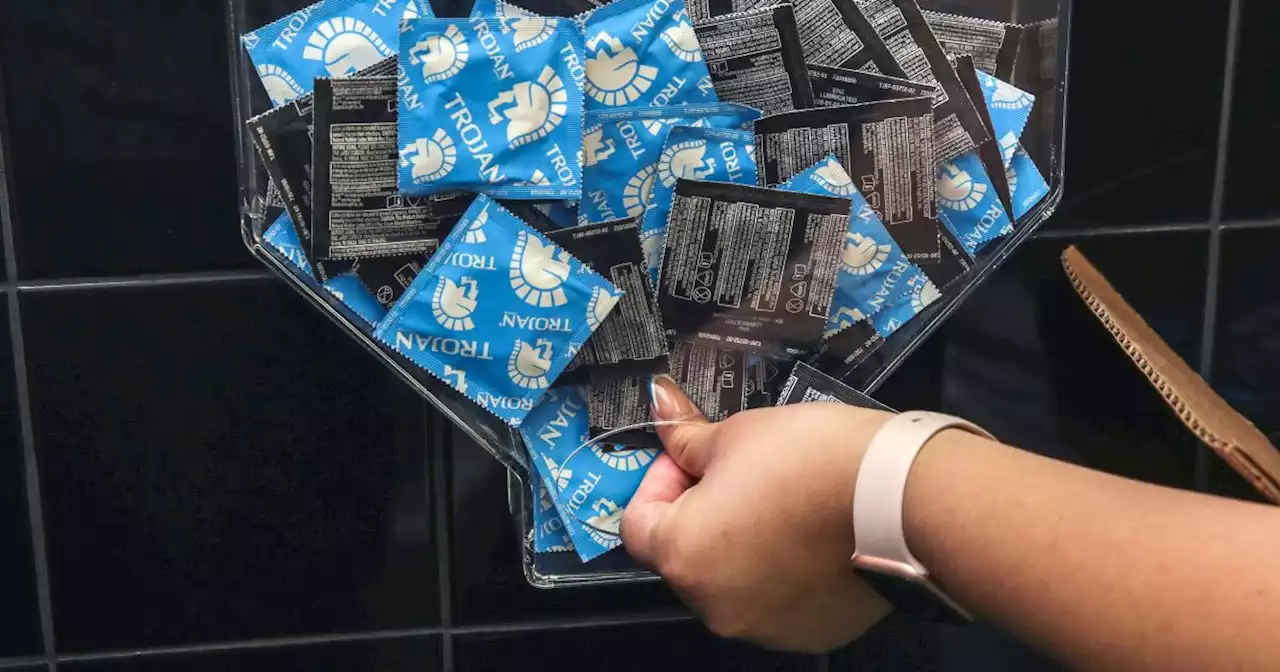 California bill would require all public high schools to hand out free condoms