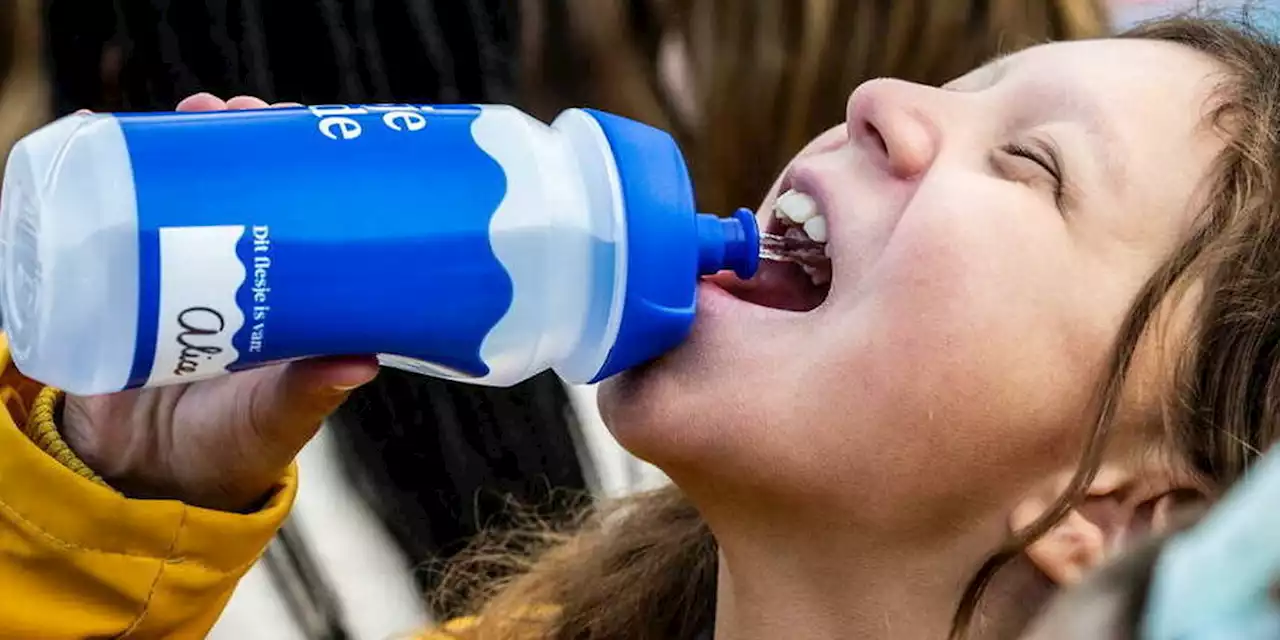 « Le seul bien qu’on ingère, c’est l’eau, et c’est celui qu’on paye le moins cher ! »