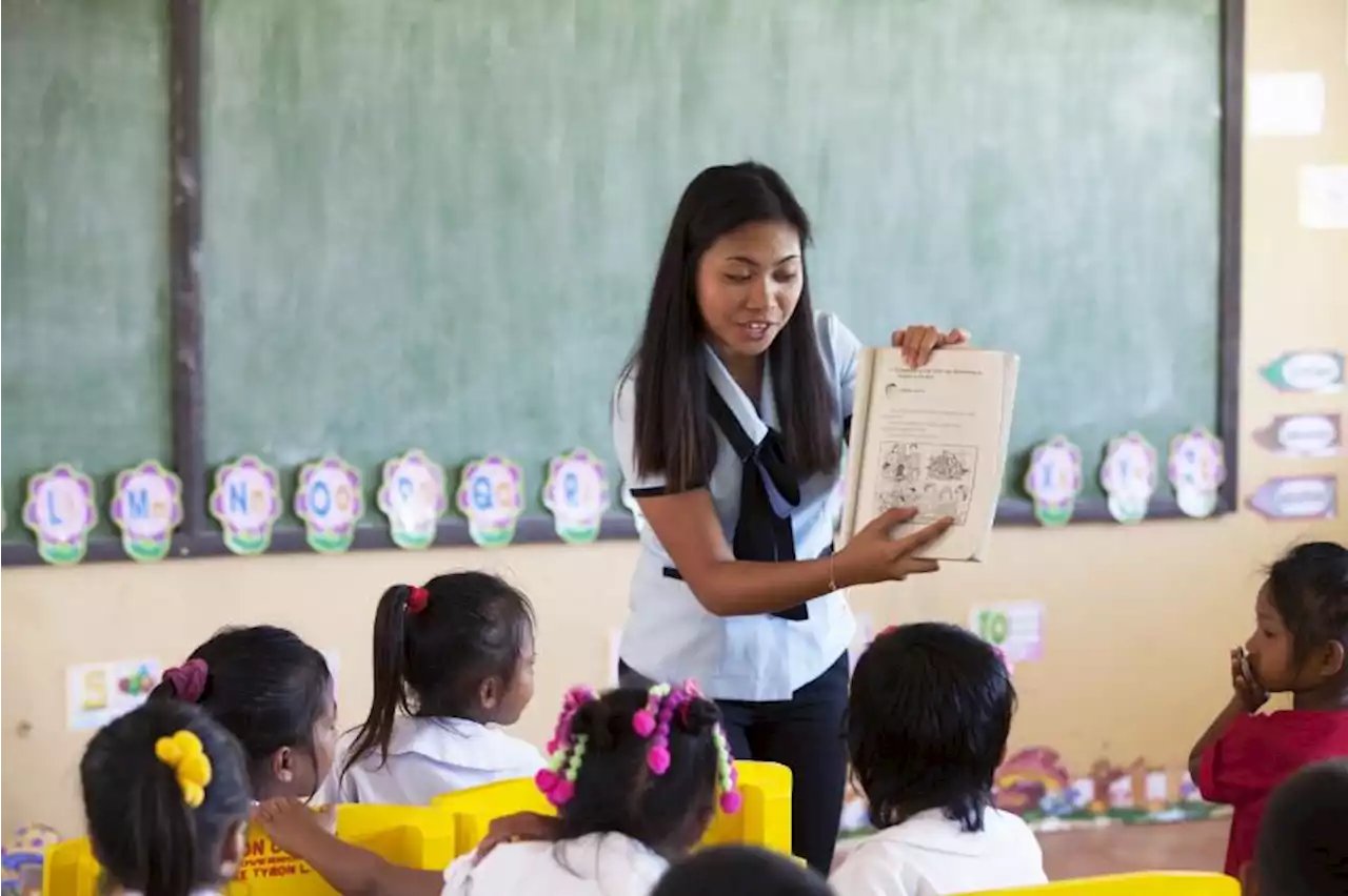 DepEd urged to hire 30K new teachers yearly