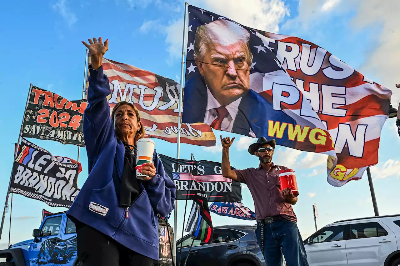 Photos show scene outside Mar-a-Lago as potential Trump indictment looms