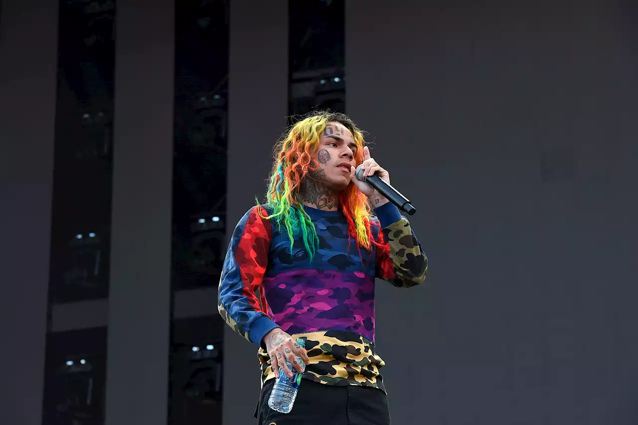 Rapper Tekashi 6ix9ine brutally beaten inside Florida gym