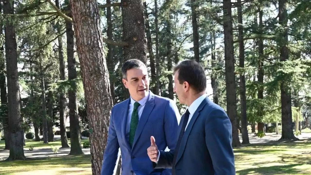 Pedro Sánchez alerta sobre riesgo de retroceso en caso de alianza entre PP y Vox