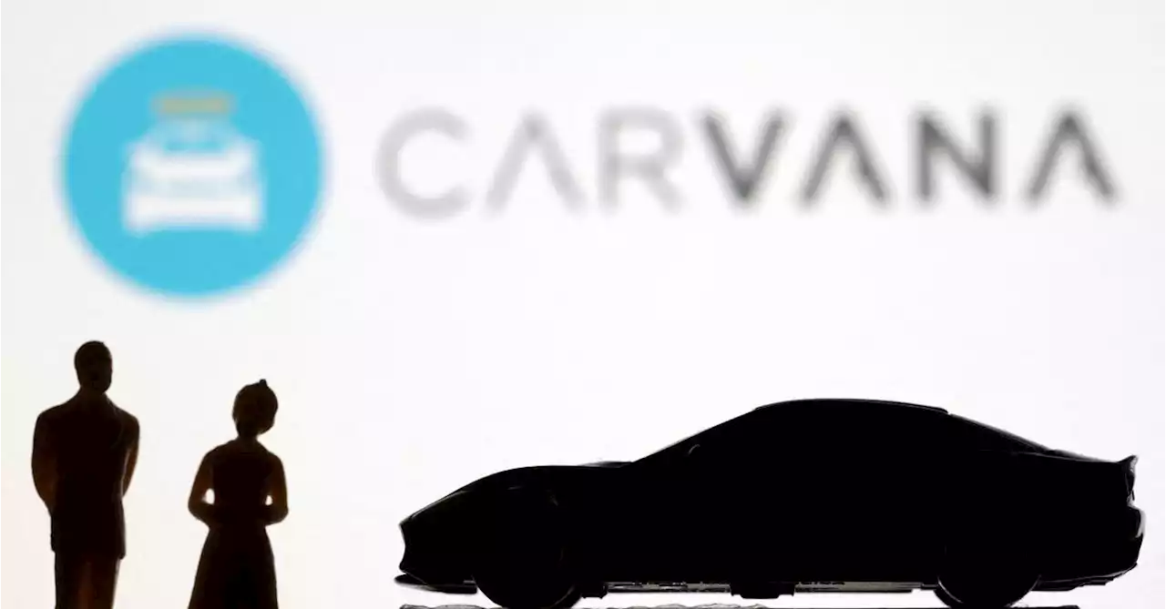 Used-car retailer Carvana expects smaller core loss, shares jump