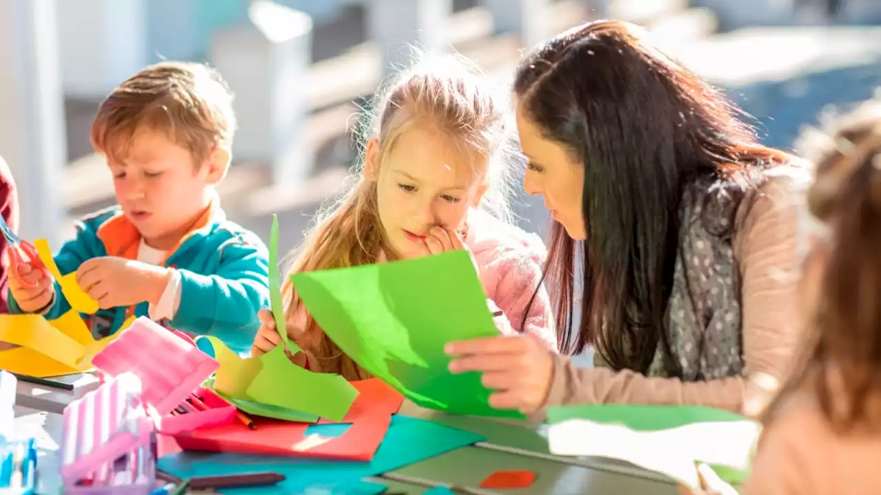 NSW Liberals promise to convert 15,000 casual teachers into permanent teaching roles