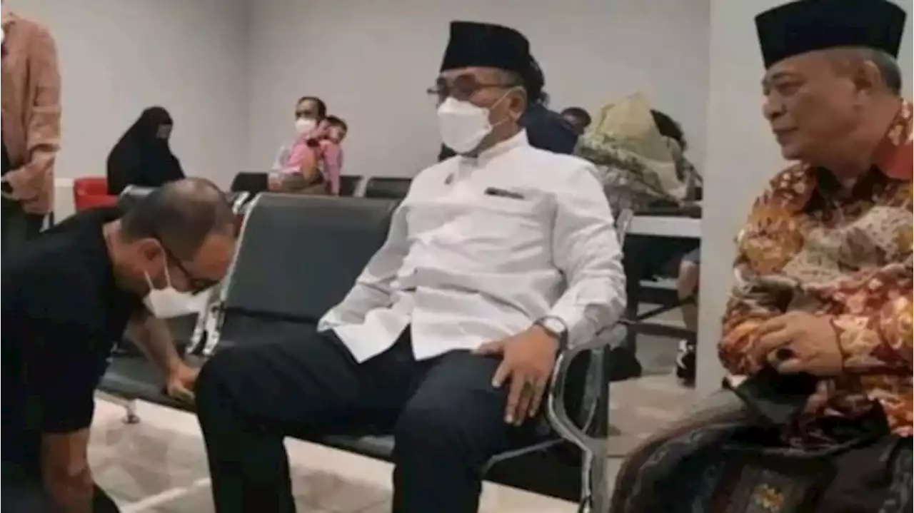 Adab Ayah David Ketemu Para Kiai Disorot, Duduk Sembah di Bawah