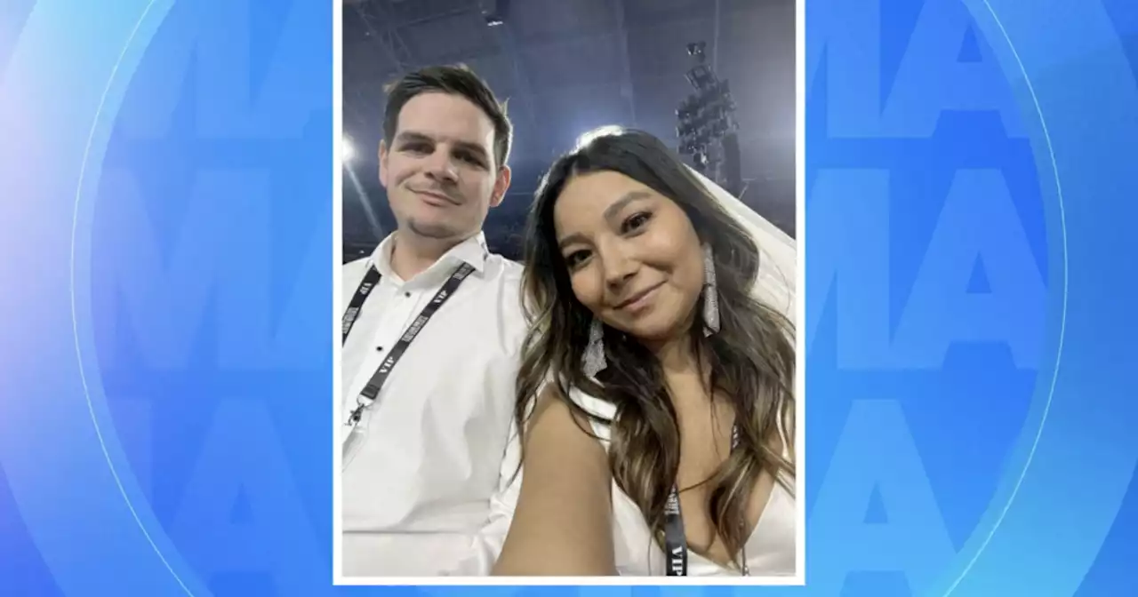 Arizona couple gets married at Taylor Swift's 'Eras' concert tour kickoff in Glendale