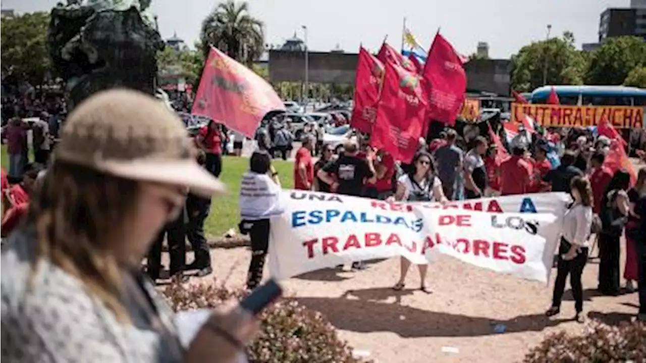 La central sindical uruguaya para y marchará contra la reforma a las jubilaciones