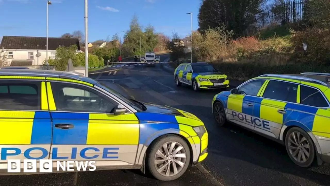 Strabane bomb: Three arrests over attempted murder of police