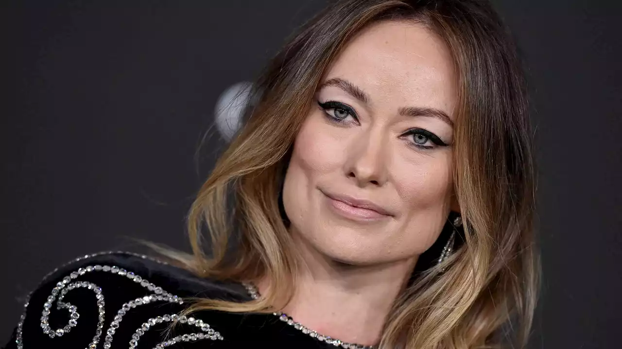 Olivia Wilde’s “French Girl Bangs” Are Perfect For Romantic Up-Dos