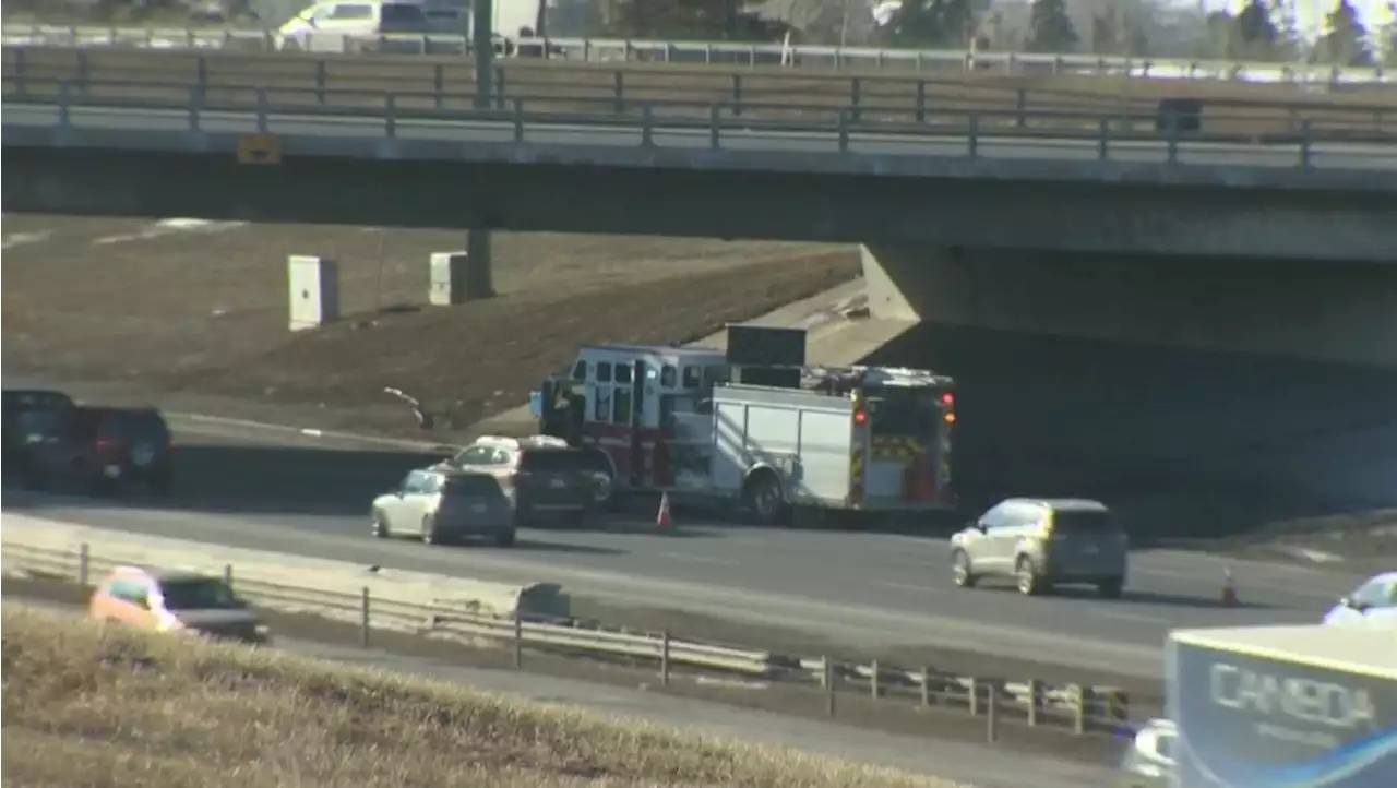 Semi-truck crashes into overpass, closing 2 lanes of Deerfoot Trail